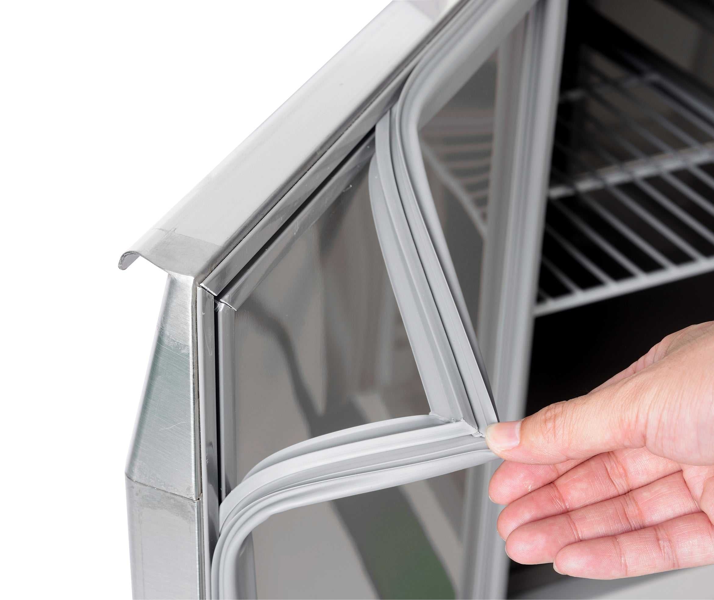 Carina Refrigerated Salad Workbench Stainless Steel Pizza and Salad Preparation Counter Commercial Display Case (PS900) - Image 3